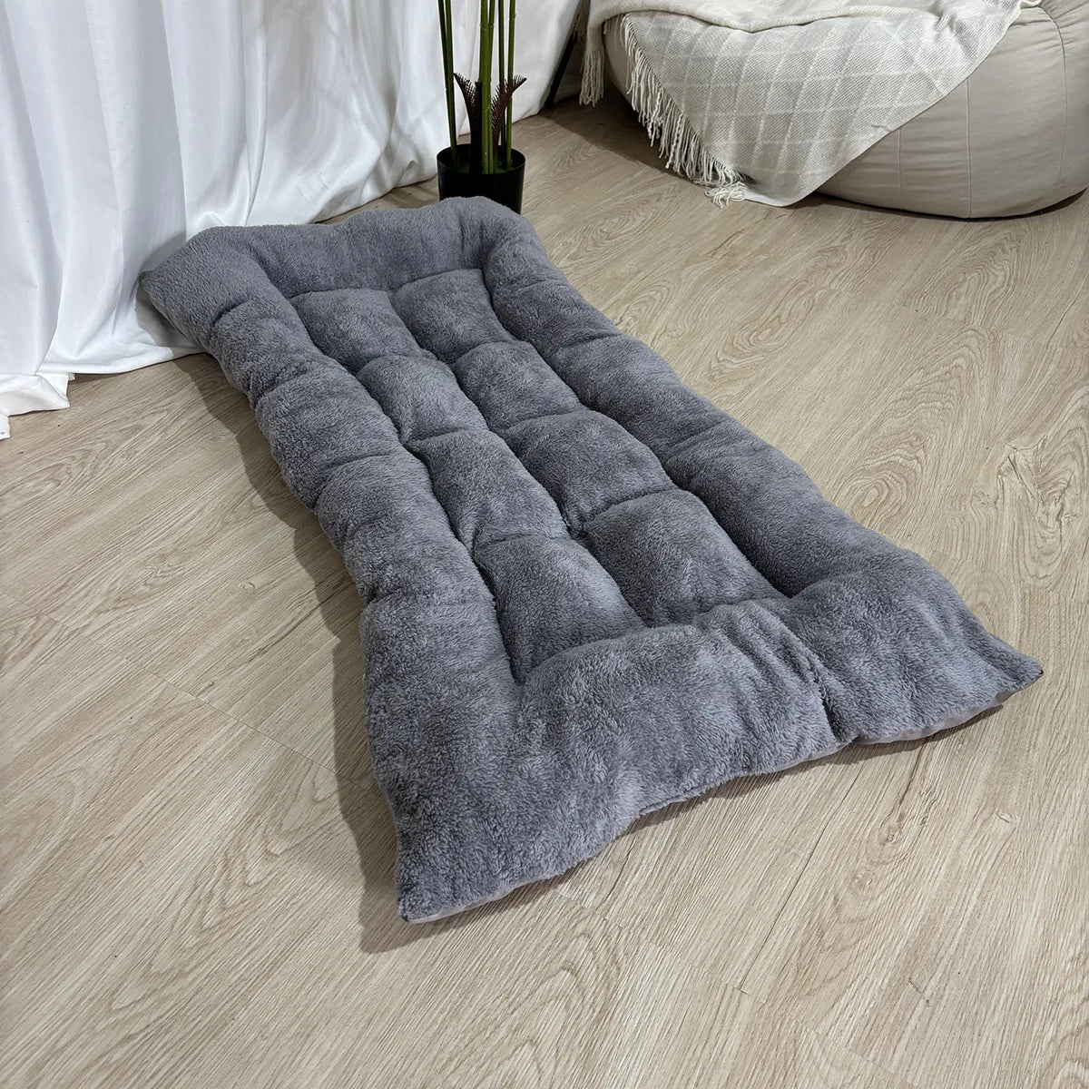 Hot Sale 120*60cm Extra Large Double Sided Dog Bed - Plush Super Soft Polyester Thickened Sofa-Style Mat for Large Breed Dogs